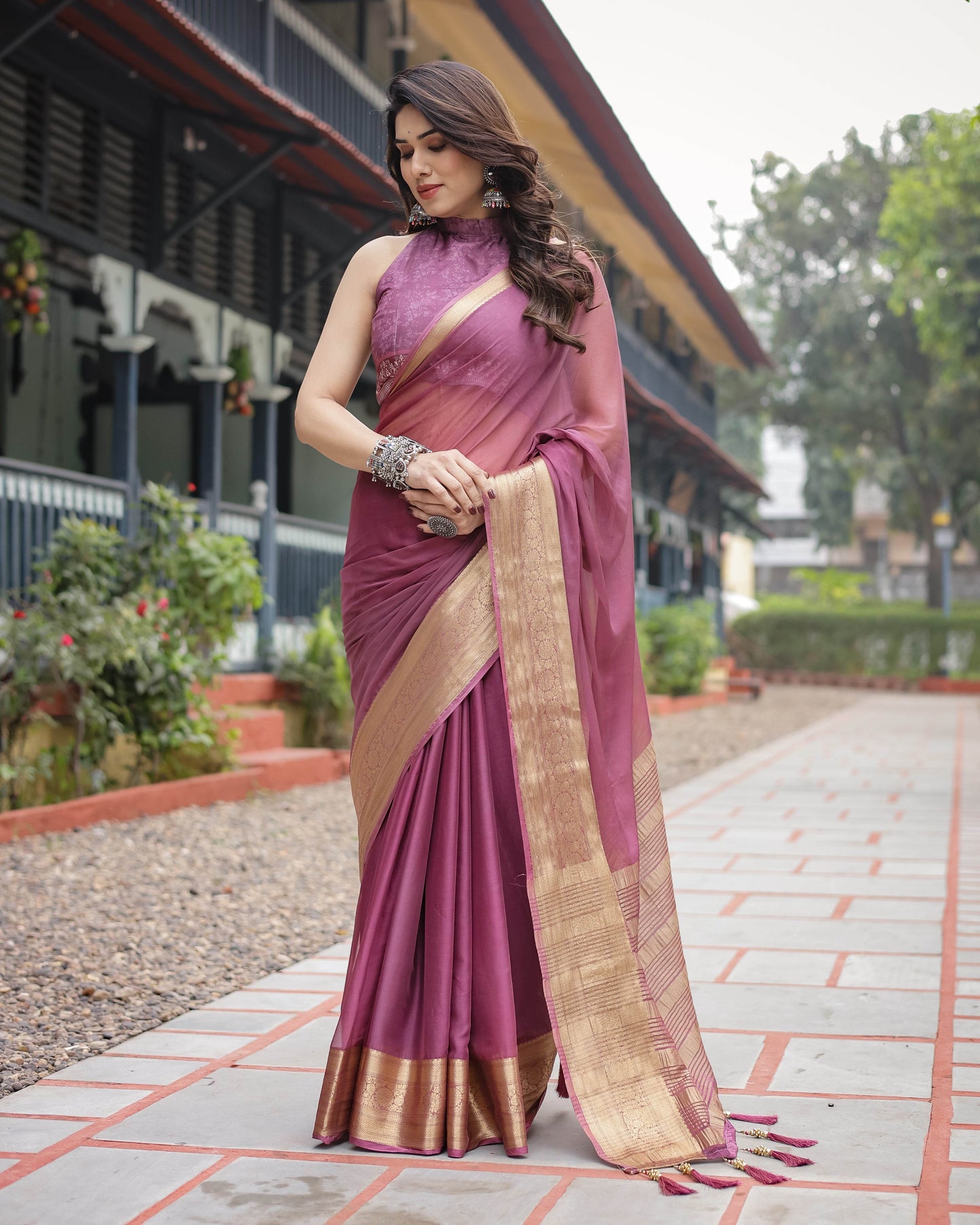 Sophisticated Mauve Plain Chiffon Saree with Gold Zari Border, Matching Printed Blouse & Tassel Detailing - SEEANS