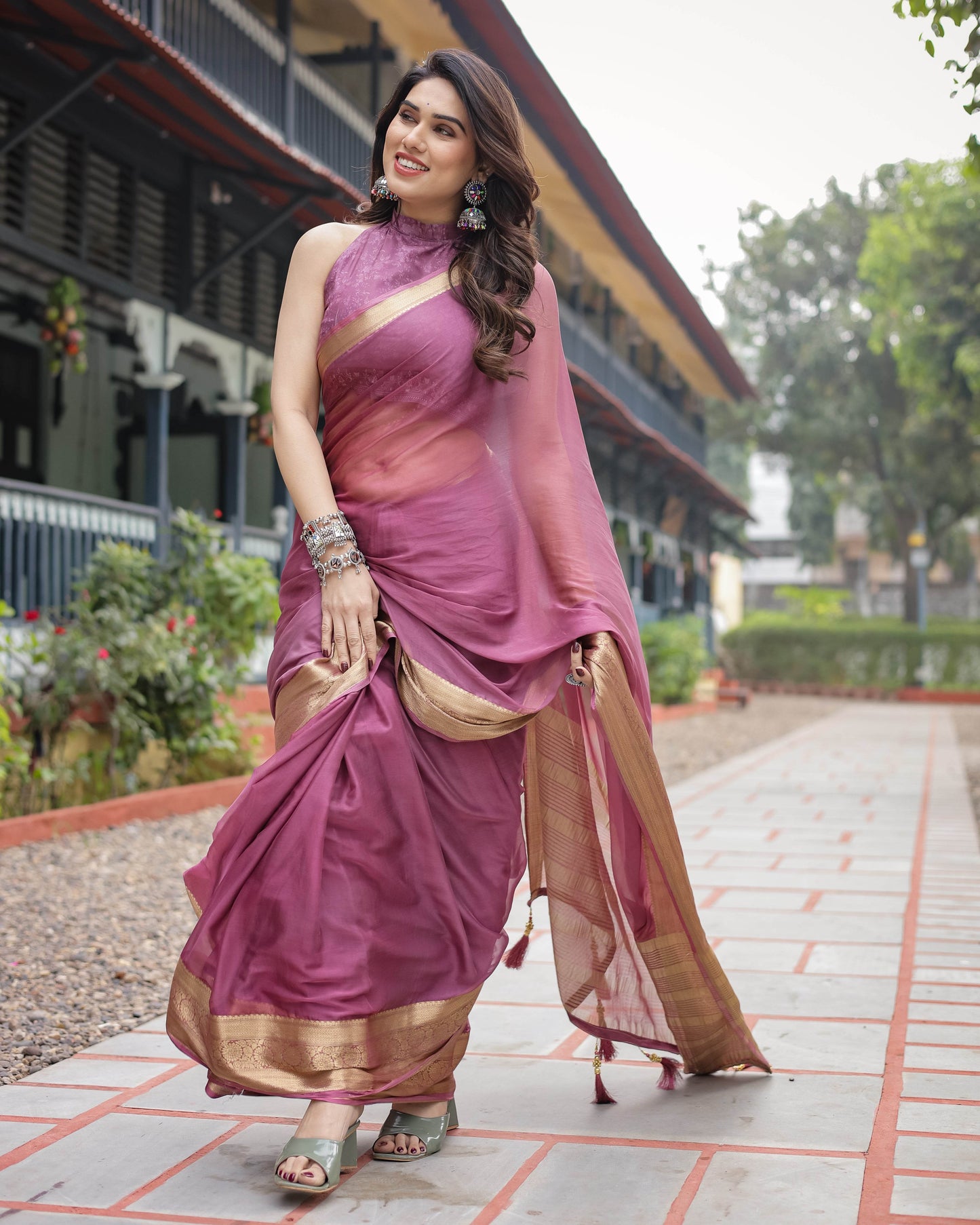 Sophisticated Mauve Plain Chiffon Saree with Gold Zari Border, Matching Printed Blouse & Tassel Detailing - SEEANS