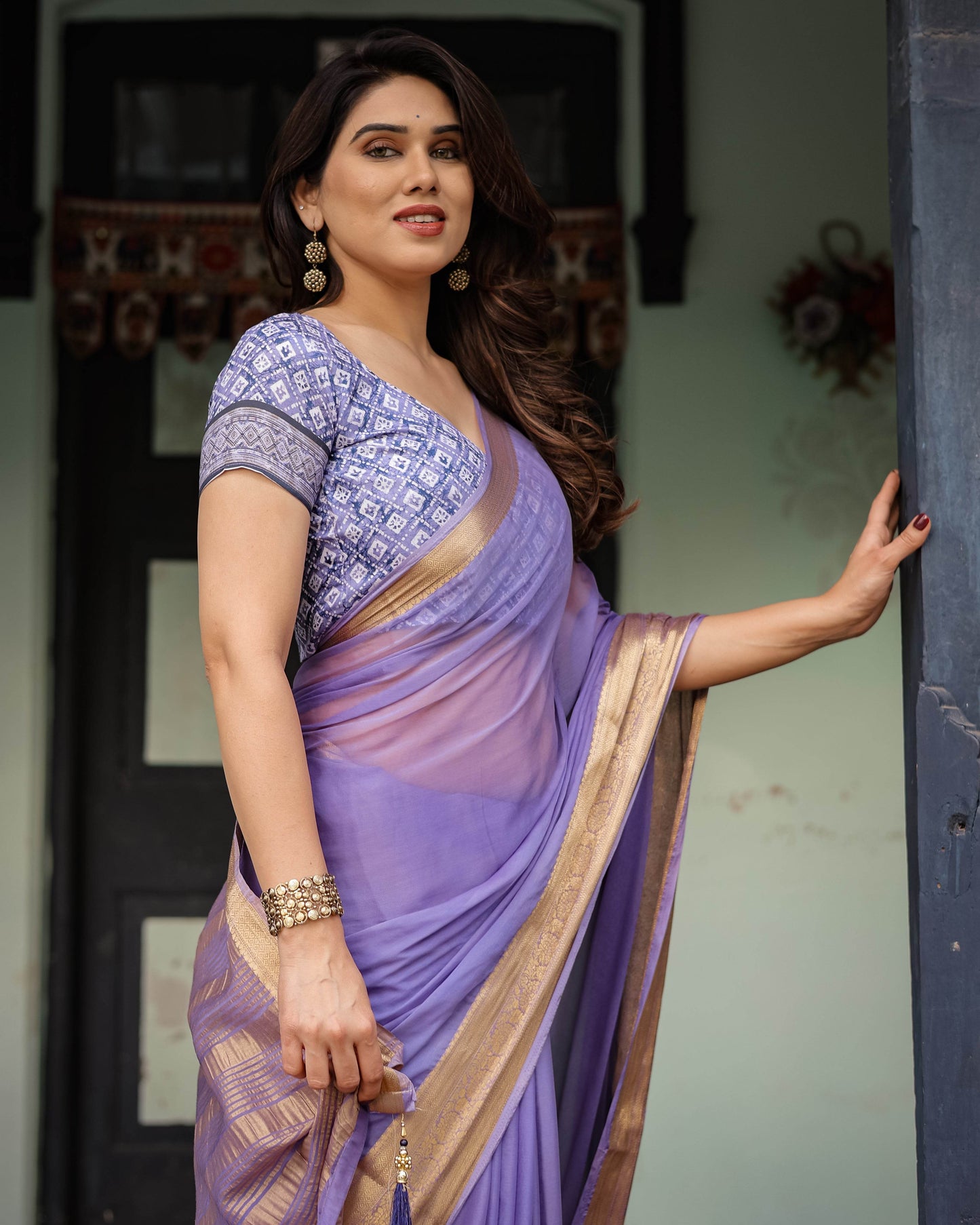 Lavender Plain Chiffon Saree with Gold Zari Border, Geometric Printed Blouse & Tassel Detailing - SEEANS