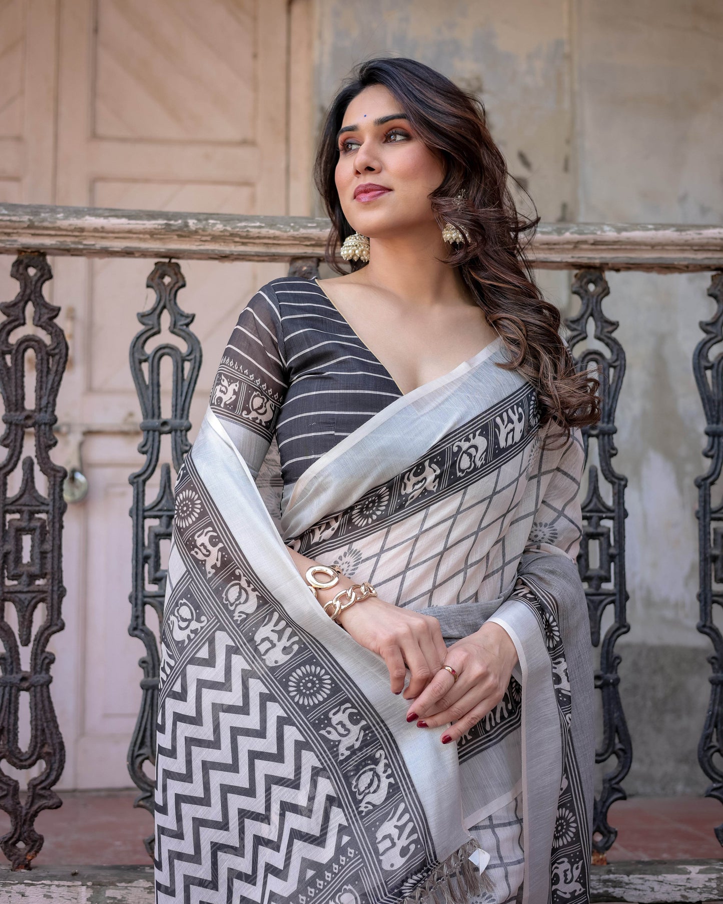 Multicolour Linen Saree with Traditional Patterns | Lightweight and Elegant - SEEANS