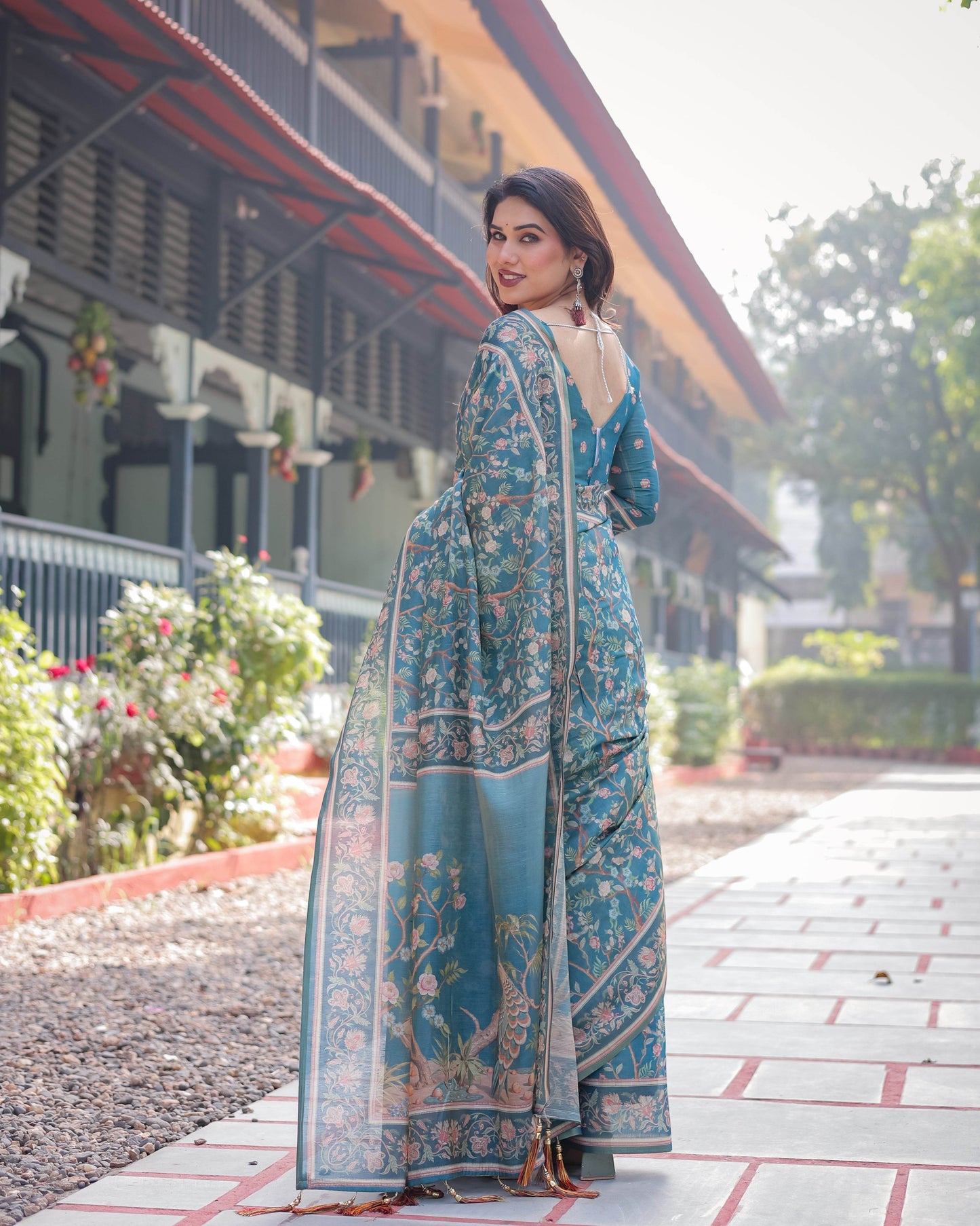 Elegant Aqua Blue Handloom Cotton-Linen Saree with Golden Zari Weave and Tassel Finish - SEEANS