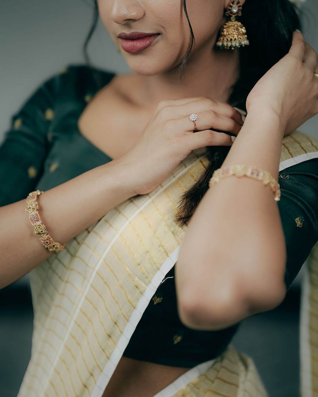 SEEANS Soft Silk Symphony Saree with Gold Weaving Checks - SEEANS