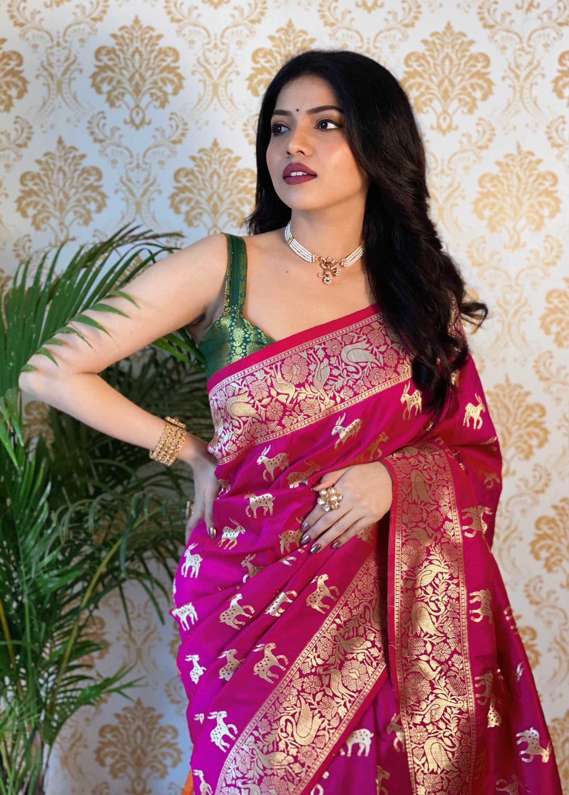 Pure Banarasi Silk Saree with Zari Weaving – Traditional Elegance for Every Wardrobe - SEEANS