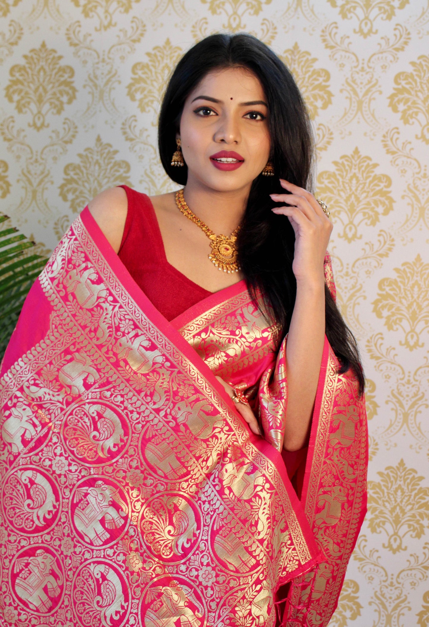 Pure Banarasi Silk Saree with Zari Weaving – Royal Vintage Design - SEEANS