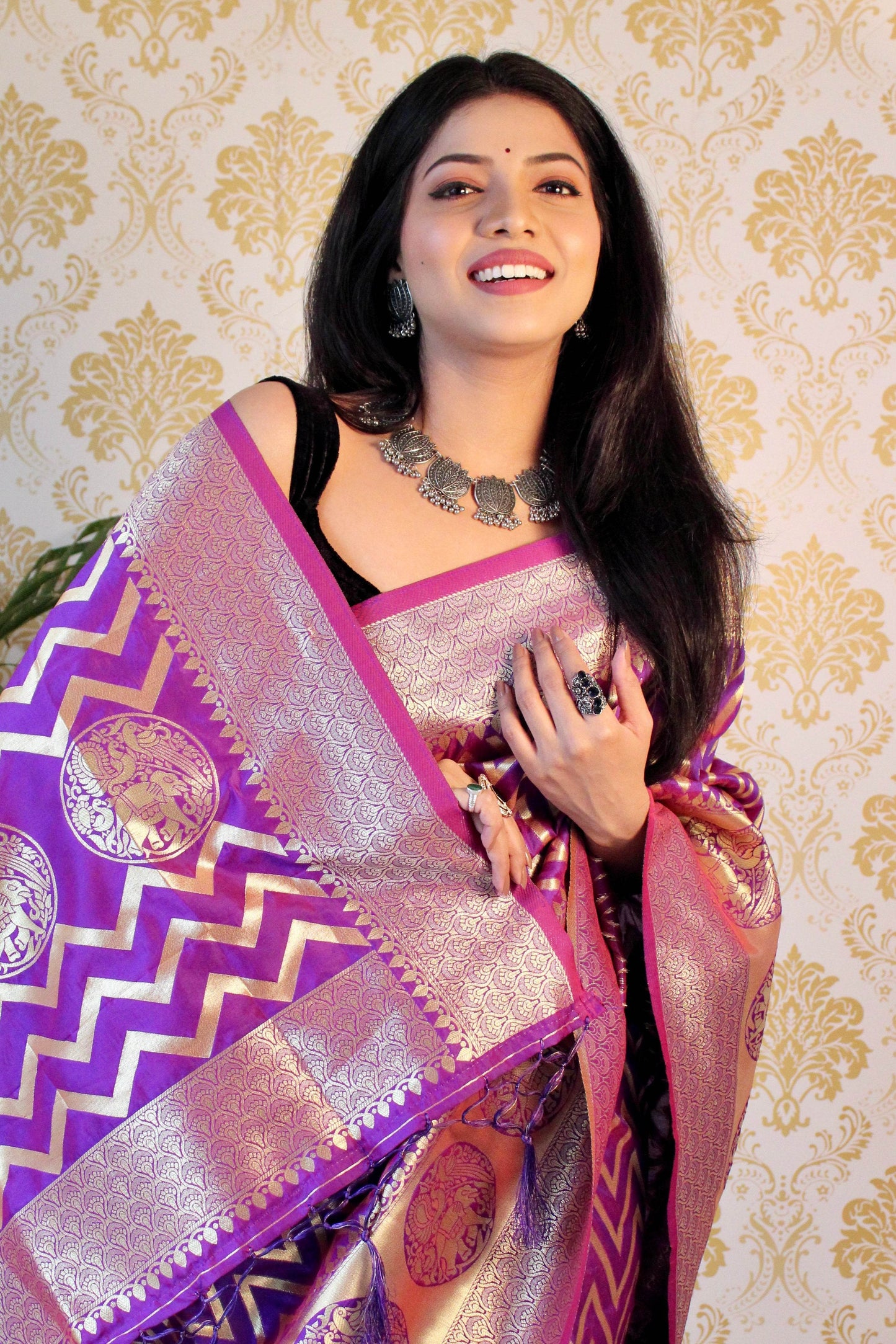 Pure Banarasi Silk Saree with Zari Weaving - Vintage Traditional Design - SEEANS