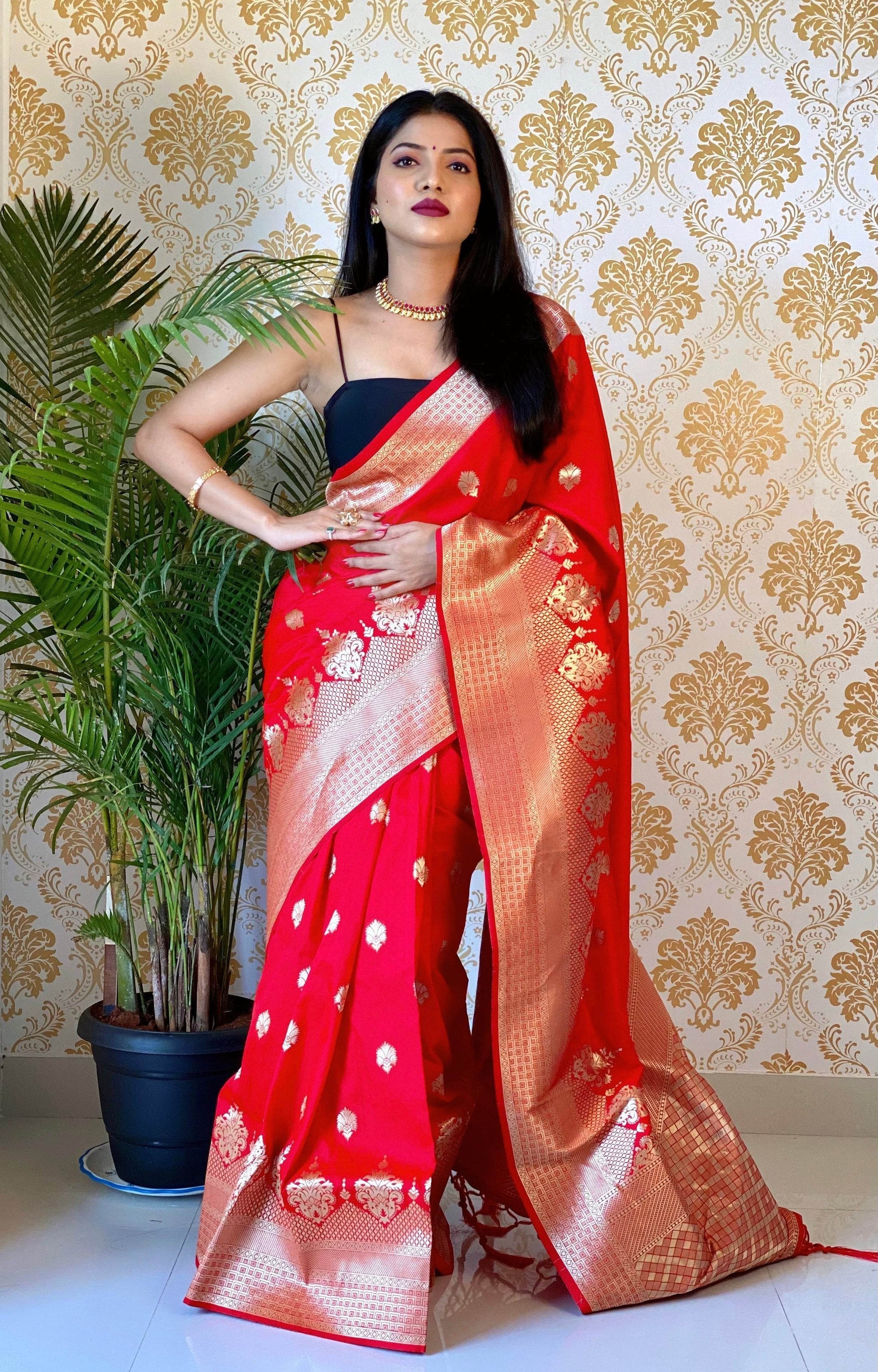 Pure Banarasi Silk Saree with Zari Weaving – Royal Vintage Look - SEEANS