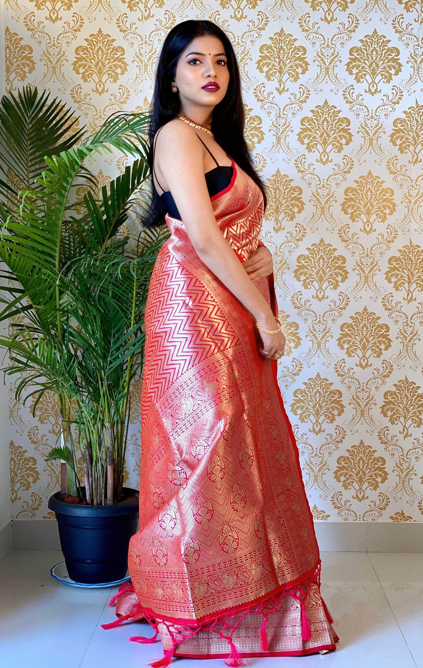 Pure Banarasi Silk Saree with Zari Weaving & Unstitched Blouse - SEEANS