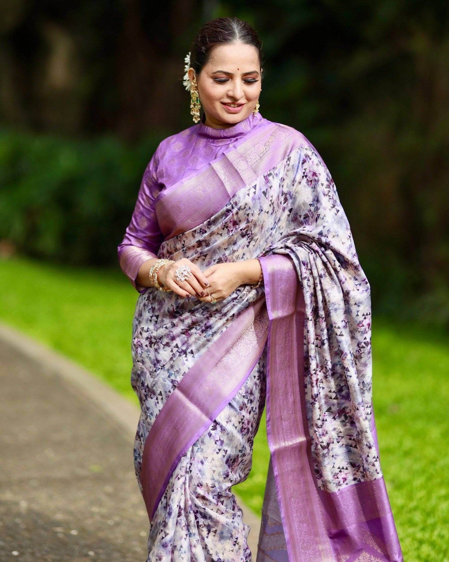 Lavender Banarasi Silk Saree with Delicate Floral Prints and Lustrous Zari Borders - SEEANS