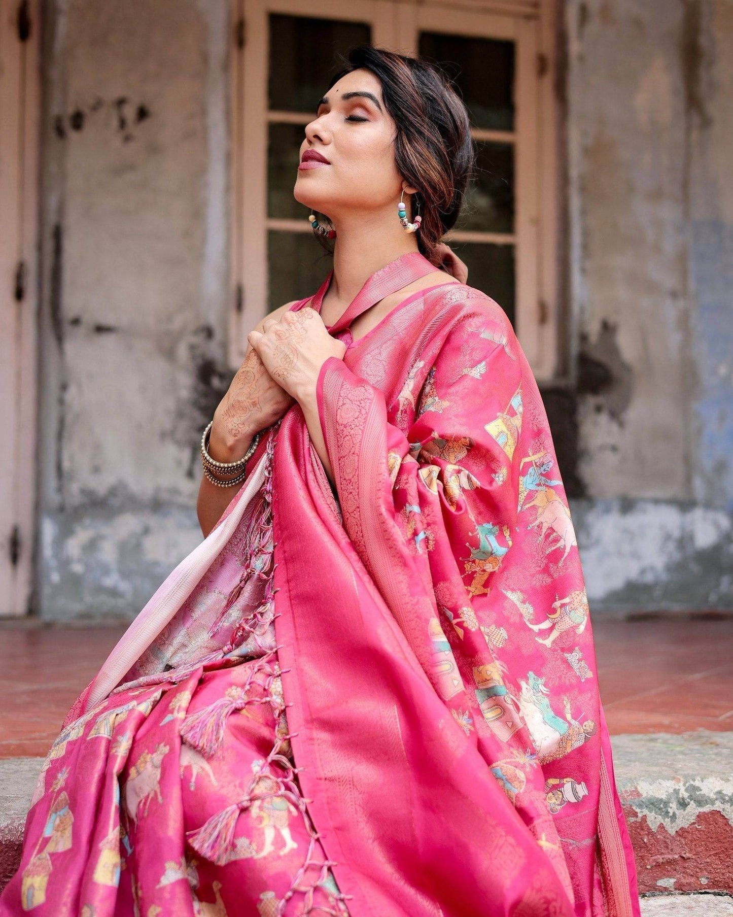 Regal Pink Banarasi Silk Saree with Zari Weave and Intricate Tassels - SEEANS