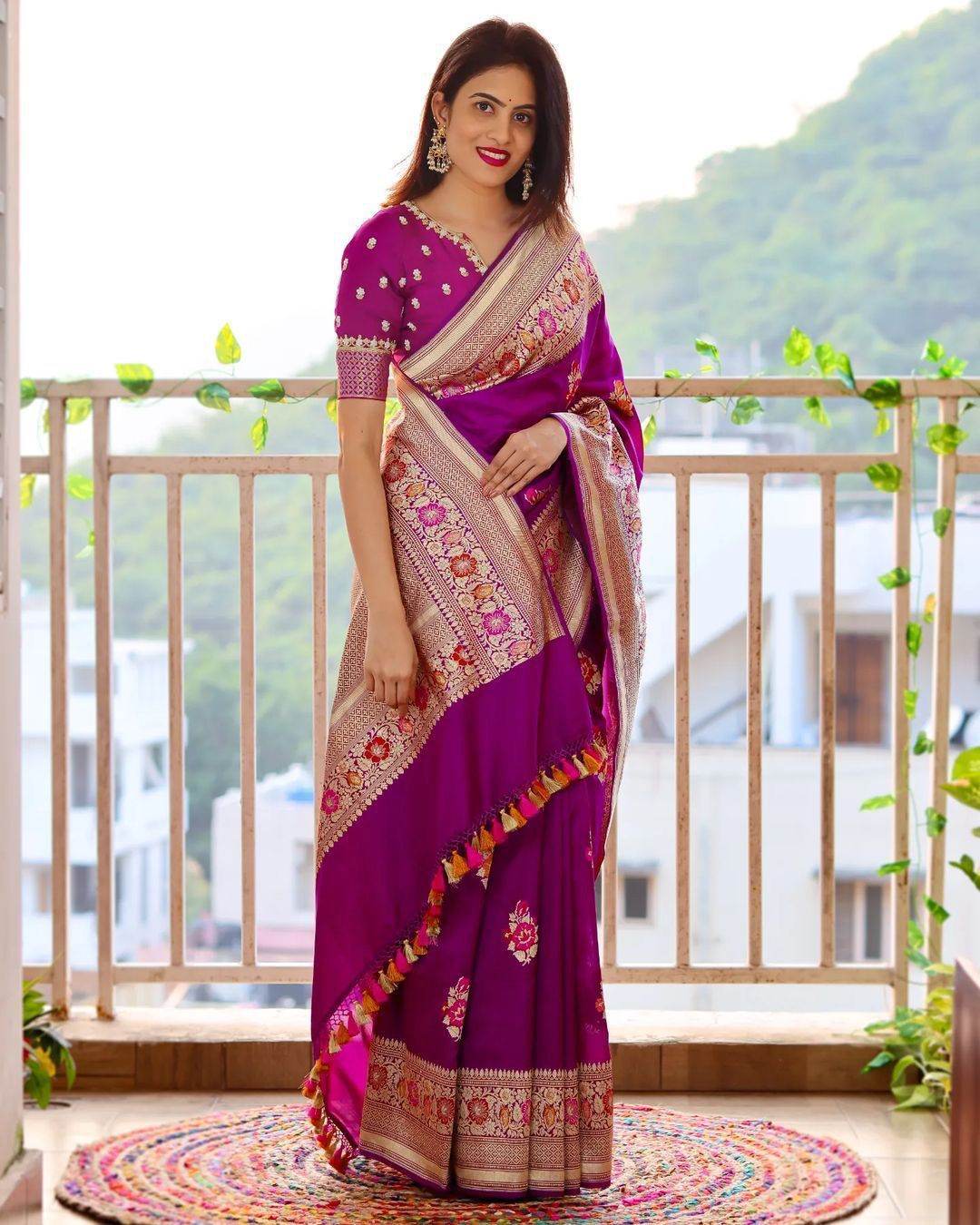 Kanjivaram Soft Litchi Silk Saree – Elegant & Timeless Design - SEEANS