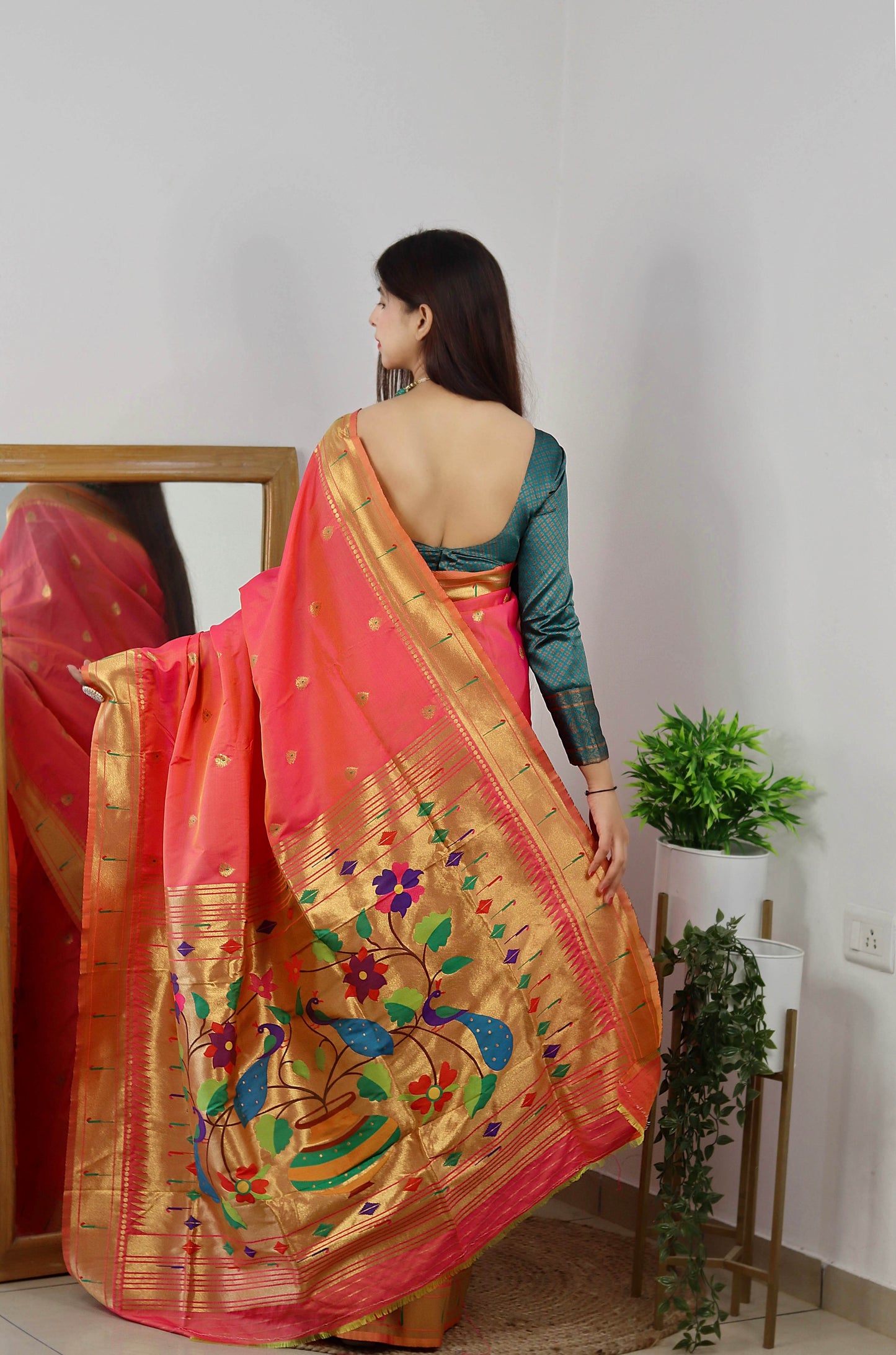 Pure Banarasi Silk Saree with Zari Weaving - Traditional Elegance - SEEANS