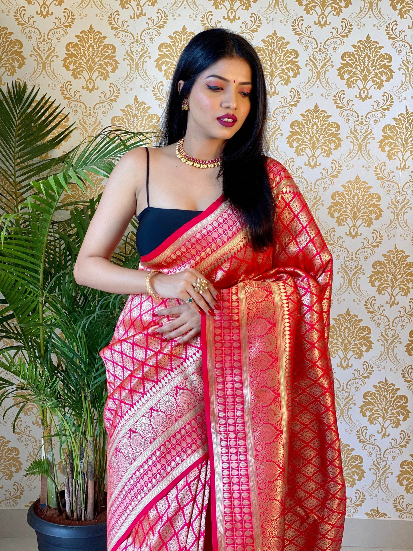 Pure Banarasi Silk Saree with Zari Weaving – Vintage Royal Elegance - SEEANS