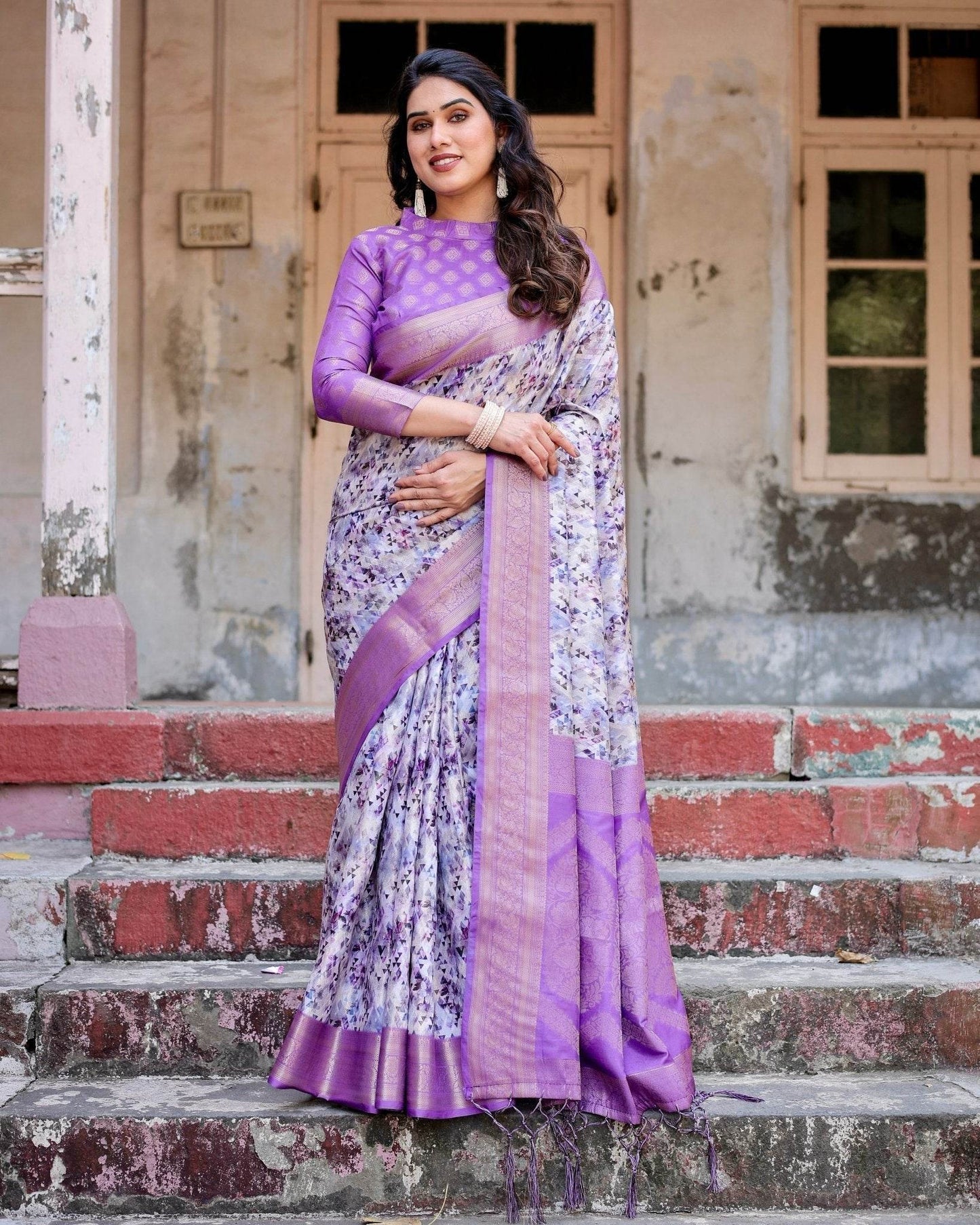 Lavender and White Geometric Floral Digital Print Banarasi Silk Saree with Zari Weave and Tassel-Embellished Pallu - SEEANS