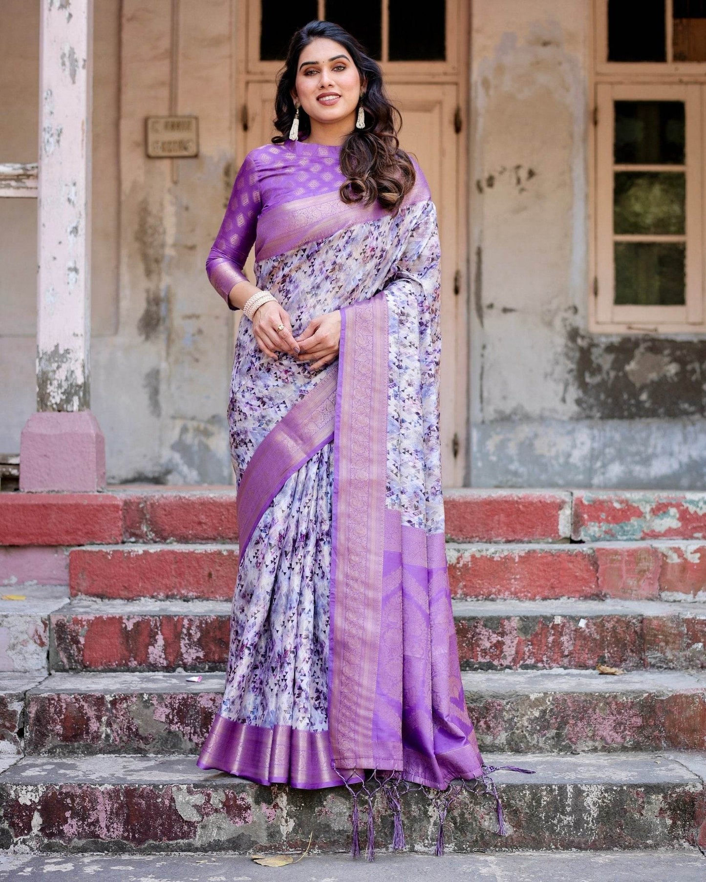 Lavender and White Geometric Floral Digital Print Banarasi Silk Saree with Zari Weave and Tassel-Embellished Pallu - SEEANS