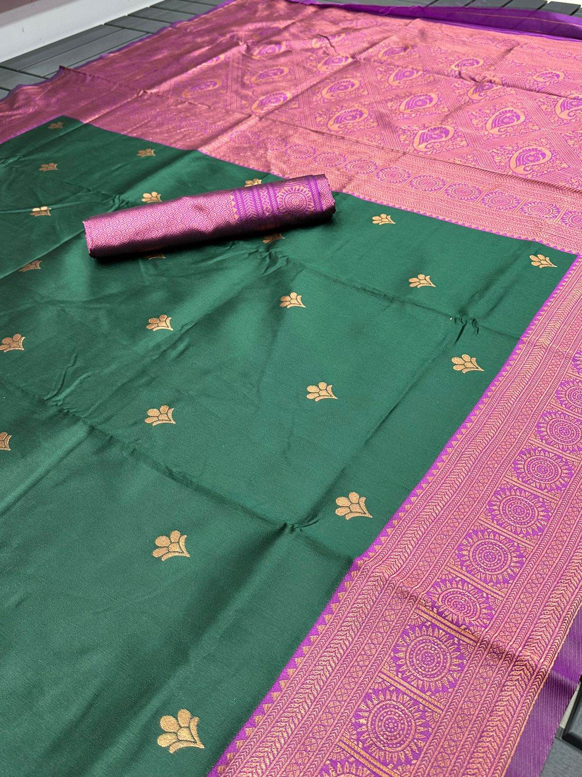 Kanjivaram Soft Lichi Silk Saree with Rich Border – Elegant Weaving Design - SEEANS