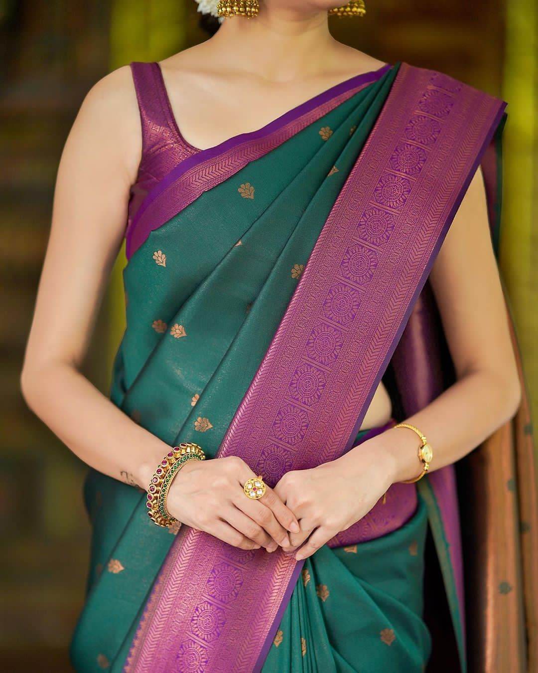 Kanjivaram Soft Lichi Silk Saree with Rich Border – Elegant Weaving Design - SEEANS