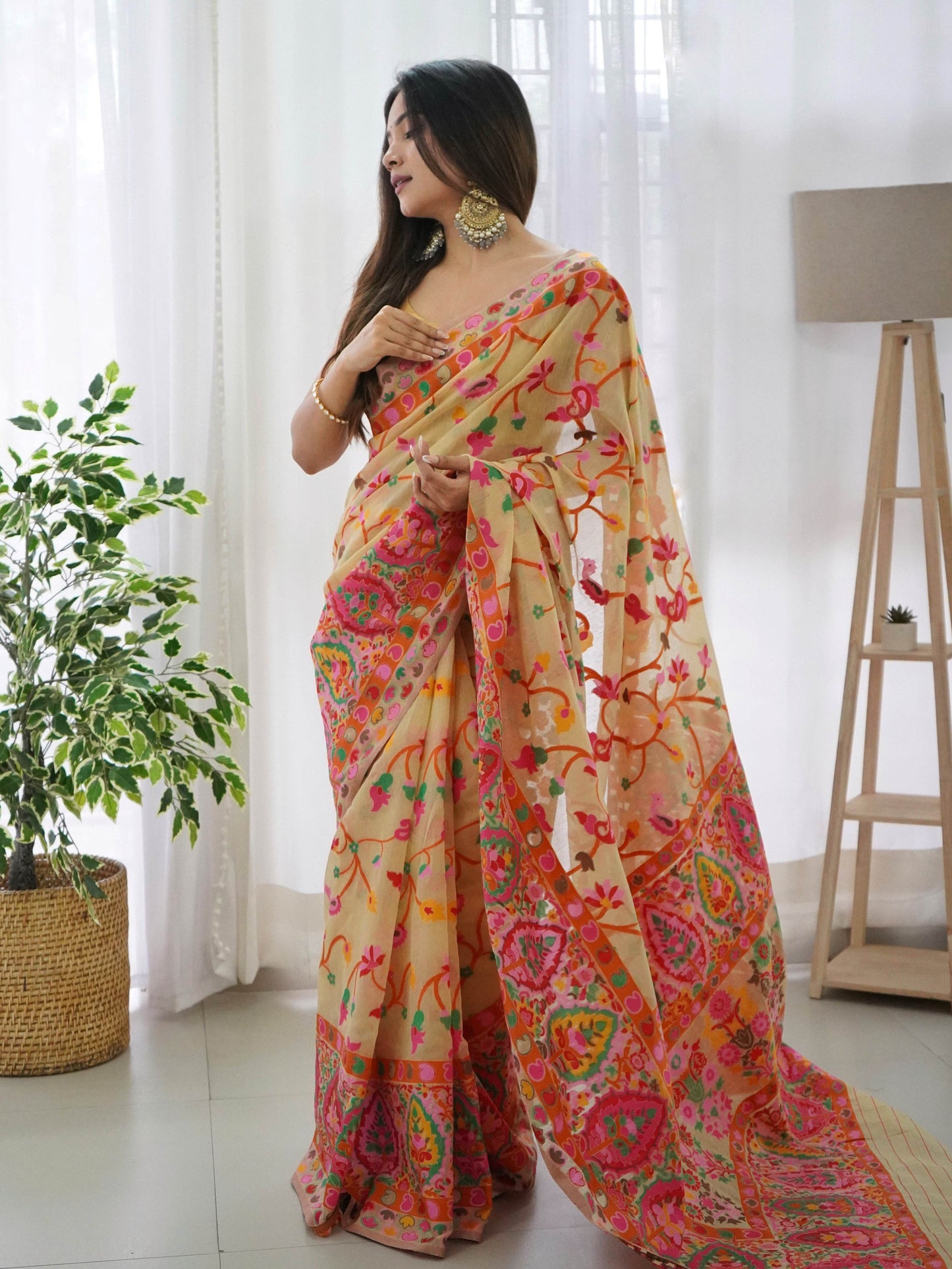 Kashmiri Pashmina Cotton Kachhi Work Saree - Elegant & Traditional - SEEANS