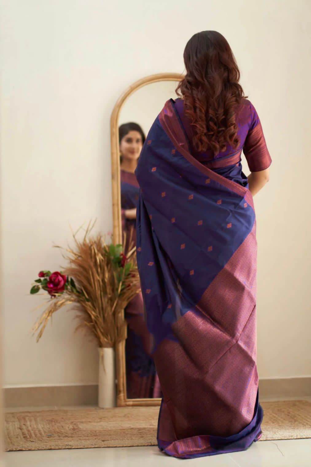 Kanjivaram Soft Litchi Silk Saree | Luxurious & Comfortable - SEEANS