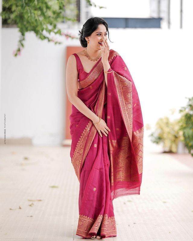 Kanjivaram Soft Litchi Silk Saree - Luxurious & Comfortable - SEEANS